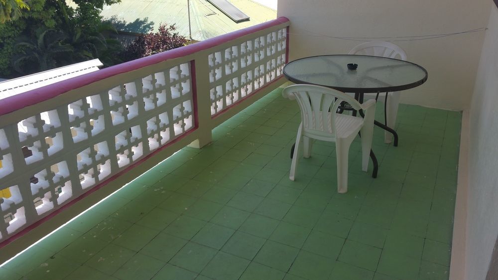 Melrose Beach Apartments Inc 布里奇敦 外观 照片
